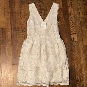 NWT off white embroidered dress from Altar’ed State Medium